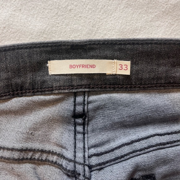 Levi's Gray Vintage Boyfriend Jeans Versatile Style Size 33 - Picture 7 of 11
